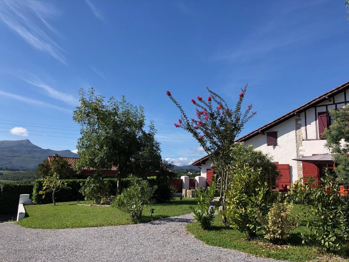 Bed and Breakfast La Ferme D'Ika Saint-Jean-de-Luz Zewnętrze zdjęcie
